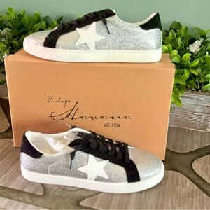 VINTAGE HAVANA Carla Glitter Silver Black w/ White Star Fashion Sneaker 8 NIB